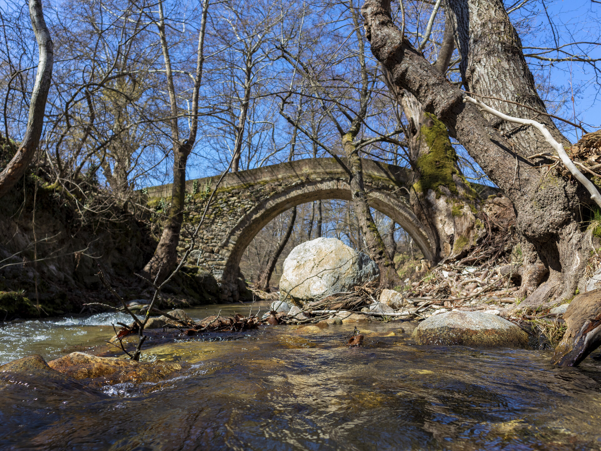 Puentes de piedra de Achladochori